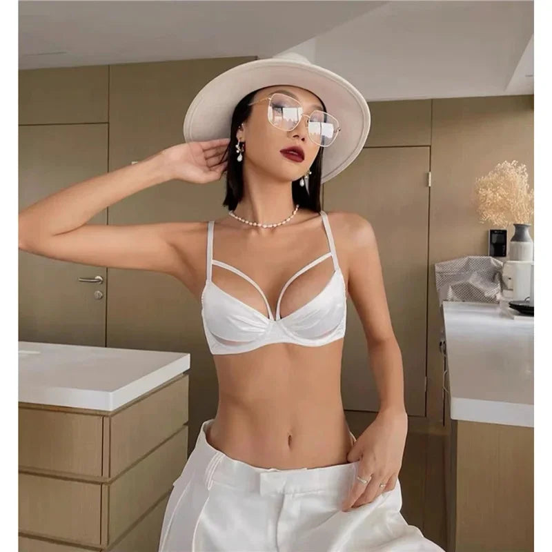 Sexy French Style Bra Set Women's Underwear Gathered Thin Steel Ring Summer Low Chest Illusory Bra Set Red Color for Lucky Year