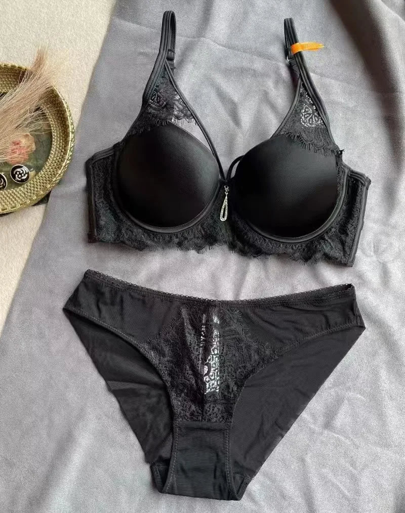 Sexy Women's Lingerie Seamless Smoth Hollow-out Bra Small Breast Gathering Push Up Bra Set