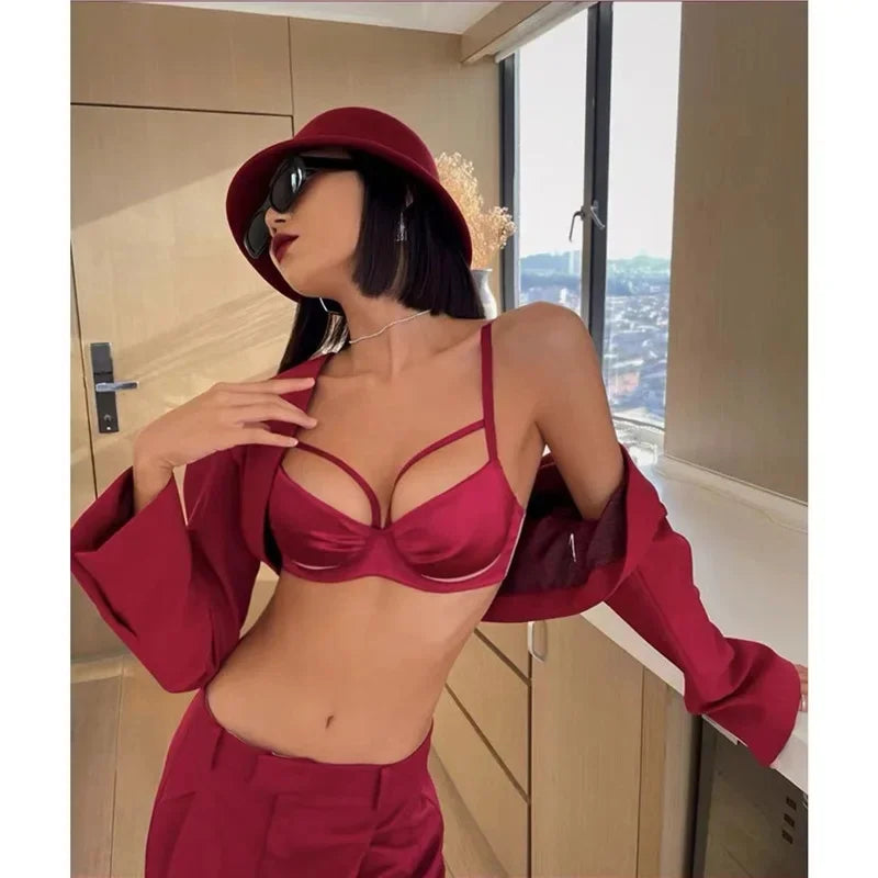 Sexy French Style Bra Set Women's Underwear Gathered Thin Steel Ring Summer Low Chest Illusory Bra Set Red Color for Lucky Year