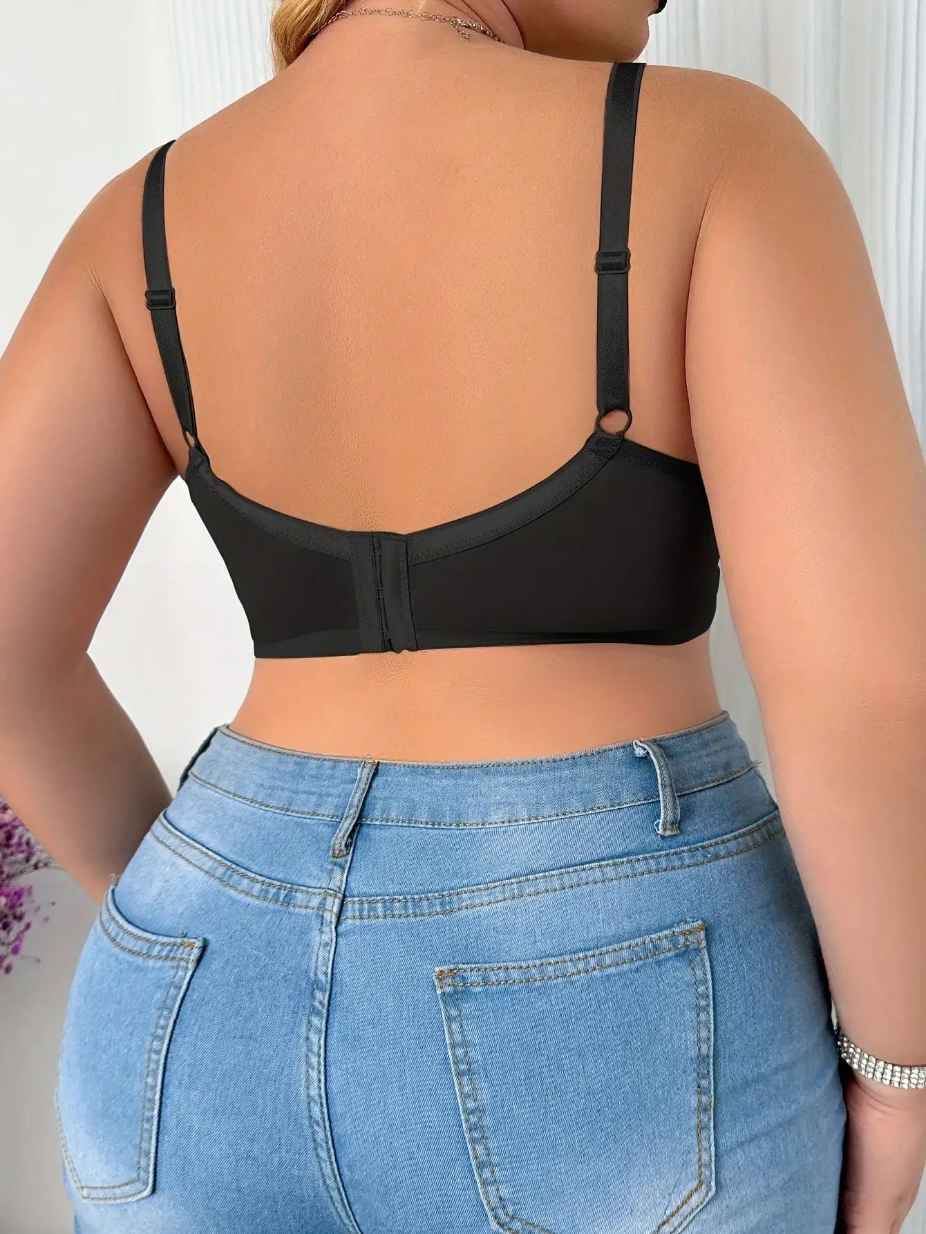 Big Size Women's 3/4 Cup Lingers Sexy Middle Mold Cup Non-Convertible Straps Soft Solid Push up Gathered C D E Cup Lingerie